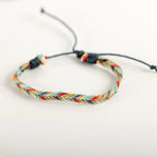 Flätat brasilianskt armband beige och rött