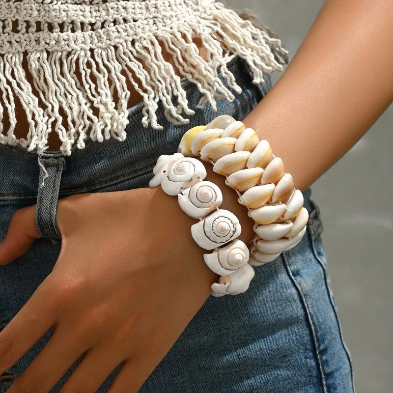 Boho náramek s mušlí kauri