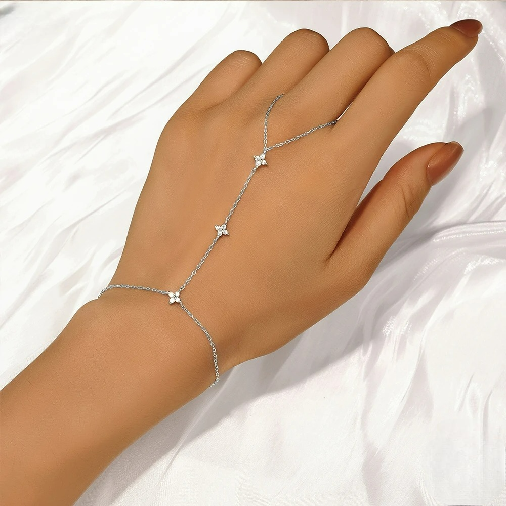 Bracelet de Main avec Fleurs en Zircon argent