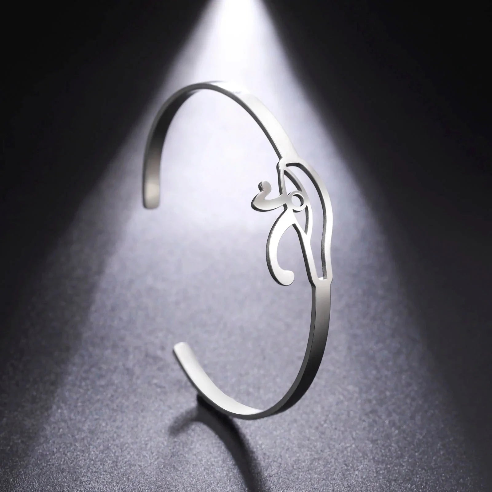 Náramek Starověkého Egypta se Zrakem Horova stříbrný