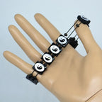 Náramek ze dřeva Yin Yang černá a bílá