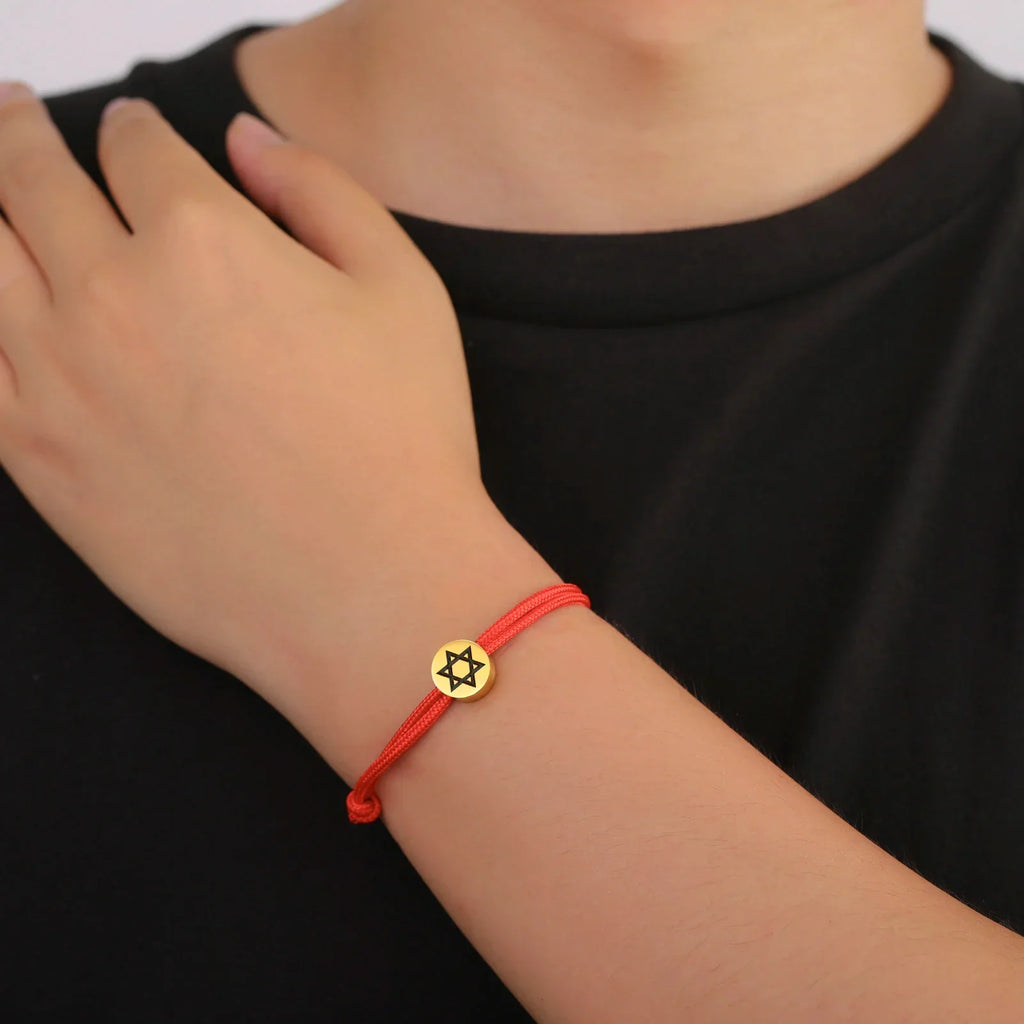 Snorarmbånd med det jødiske symbol Davidsstjerne i rød og guld