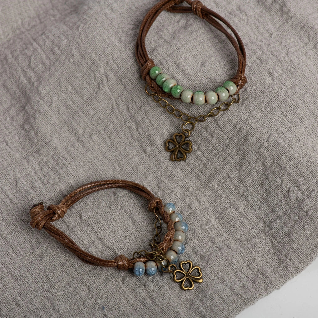 Bracelet en Corde avec Trèfle à 4 Feuilles et Perles vert