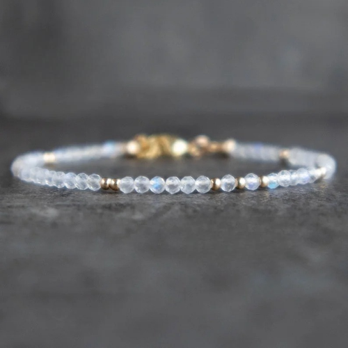 Armbånd i fine sten Månestenssten