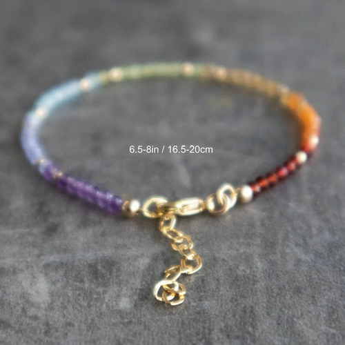 Armbånd med naturlige steiner 7 chakraer