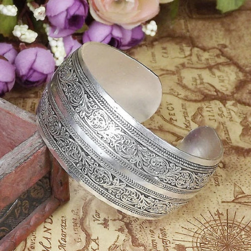 Etnisk armbånd