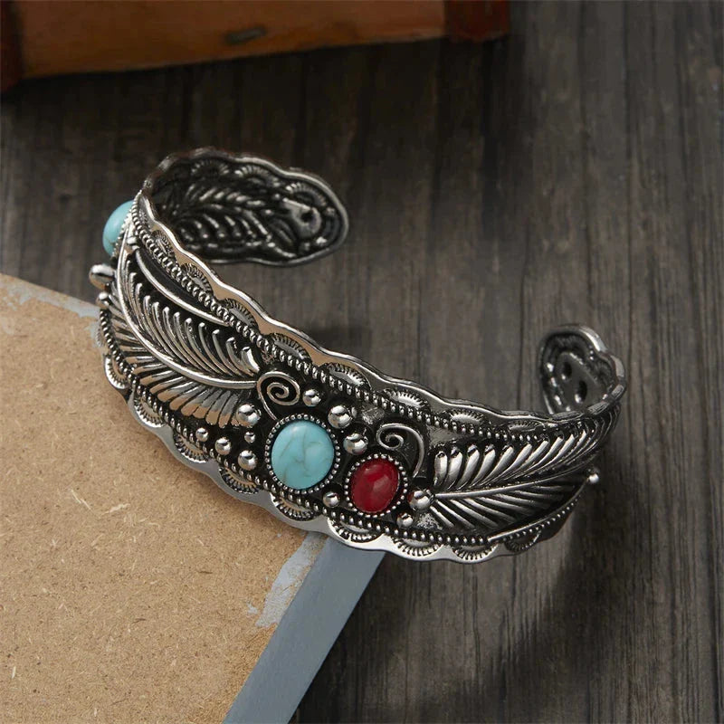 Bracelet Ethnique Vintage avec Pierres et Plumes argent