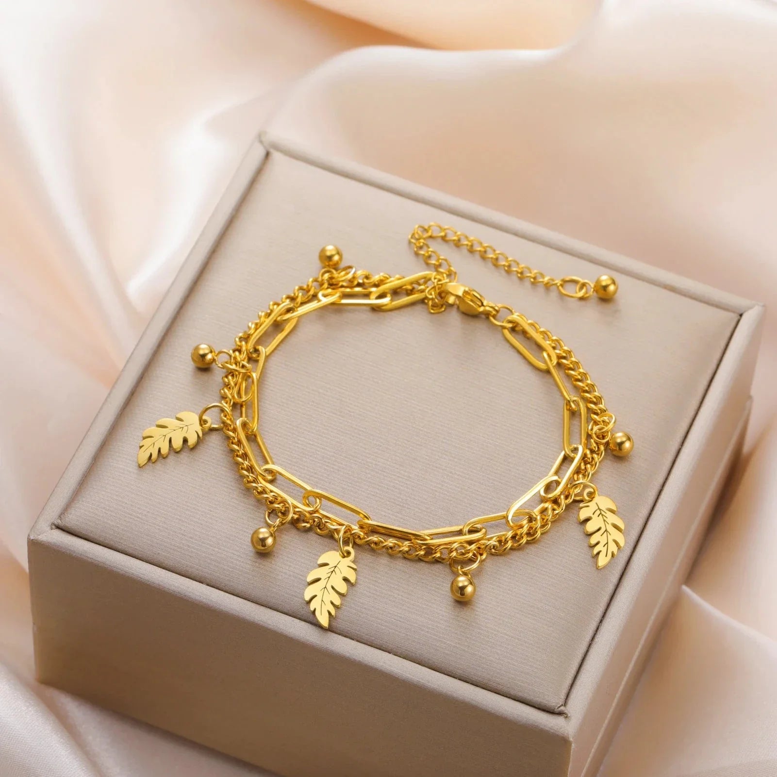 Armbånd med palmeblad og zirkonia 