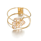 Hvidt armbånd med palmeblad