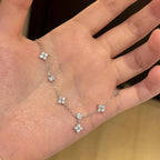 Gourmette-armbånd med fine blomster i sølv-zirkon