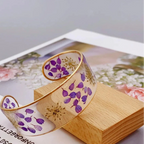 Náramek Gourmette Květina z průhledné fialové pryskyřice a