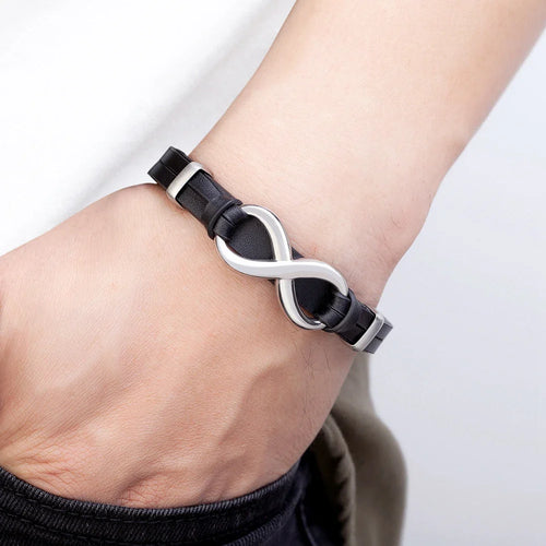 Uendelig armbånd i svart skinn og sølv