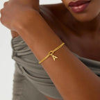 Armbånd med initial og sløjfe - bogstav 