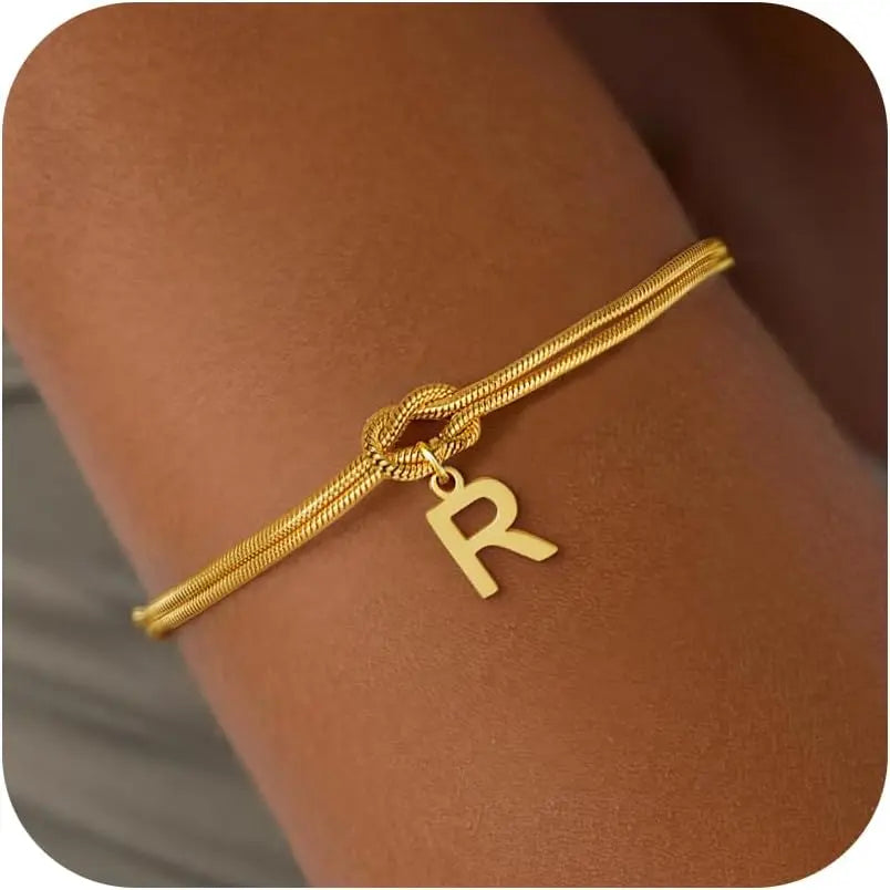 Armbånd med initial og sløjfe - bogstav 
