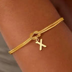 Armbånd med initial og sløjfe - bogstav 