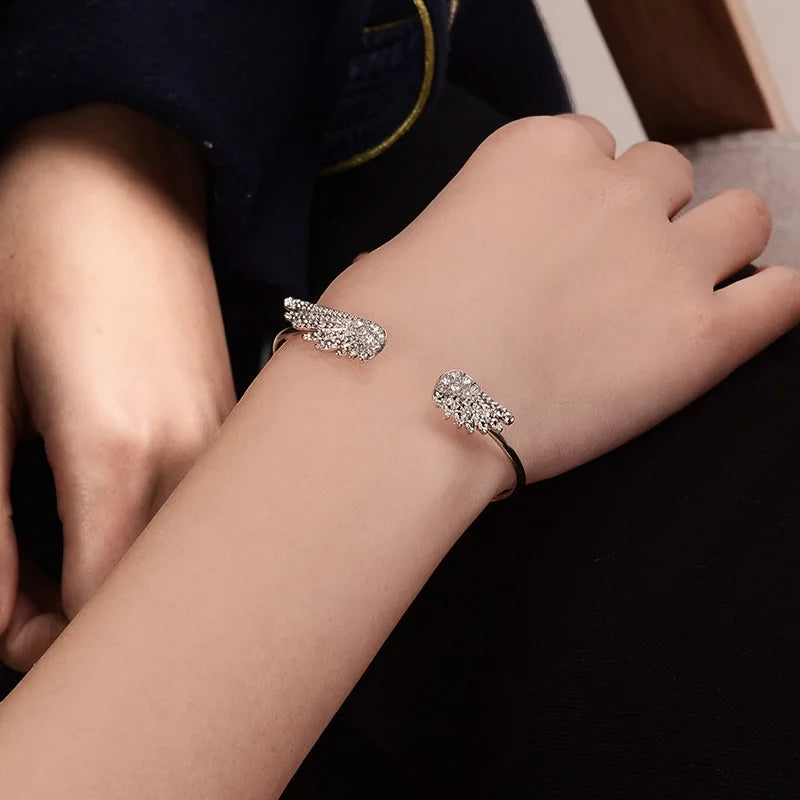 Damarmband med änglavingar i silver