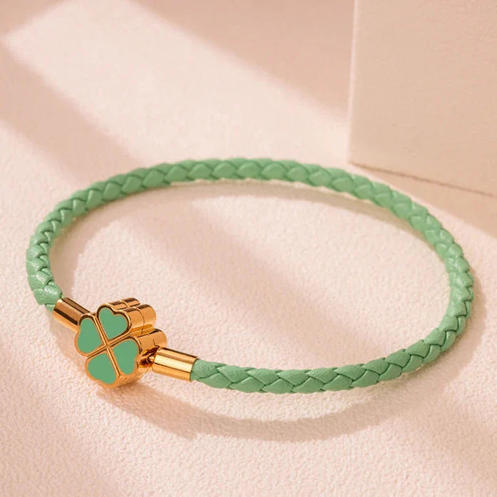 Bracelet Tressé en Cuir avec Trèfle à 4 Feuilles vert