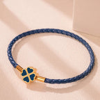 Flettet Læderarmbånd med Firekløver i marineblå