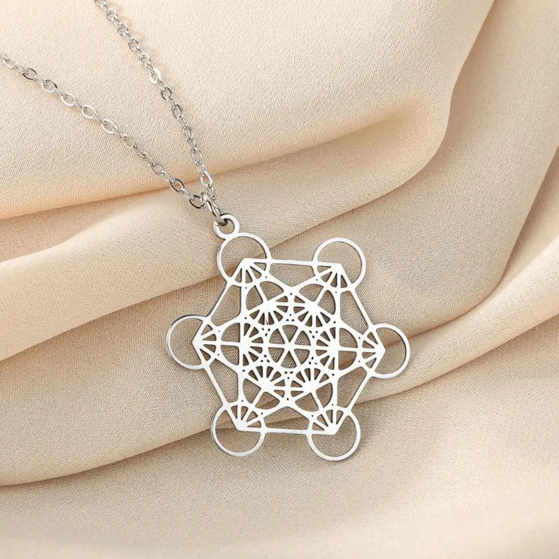 Collier avec Grand Pendentif Cube de Métatron argent
