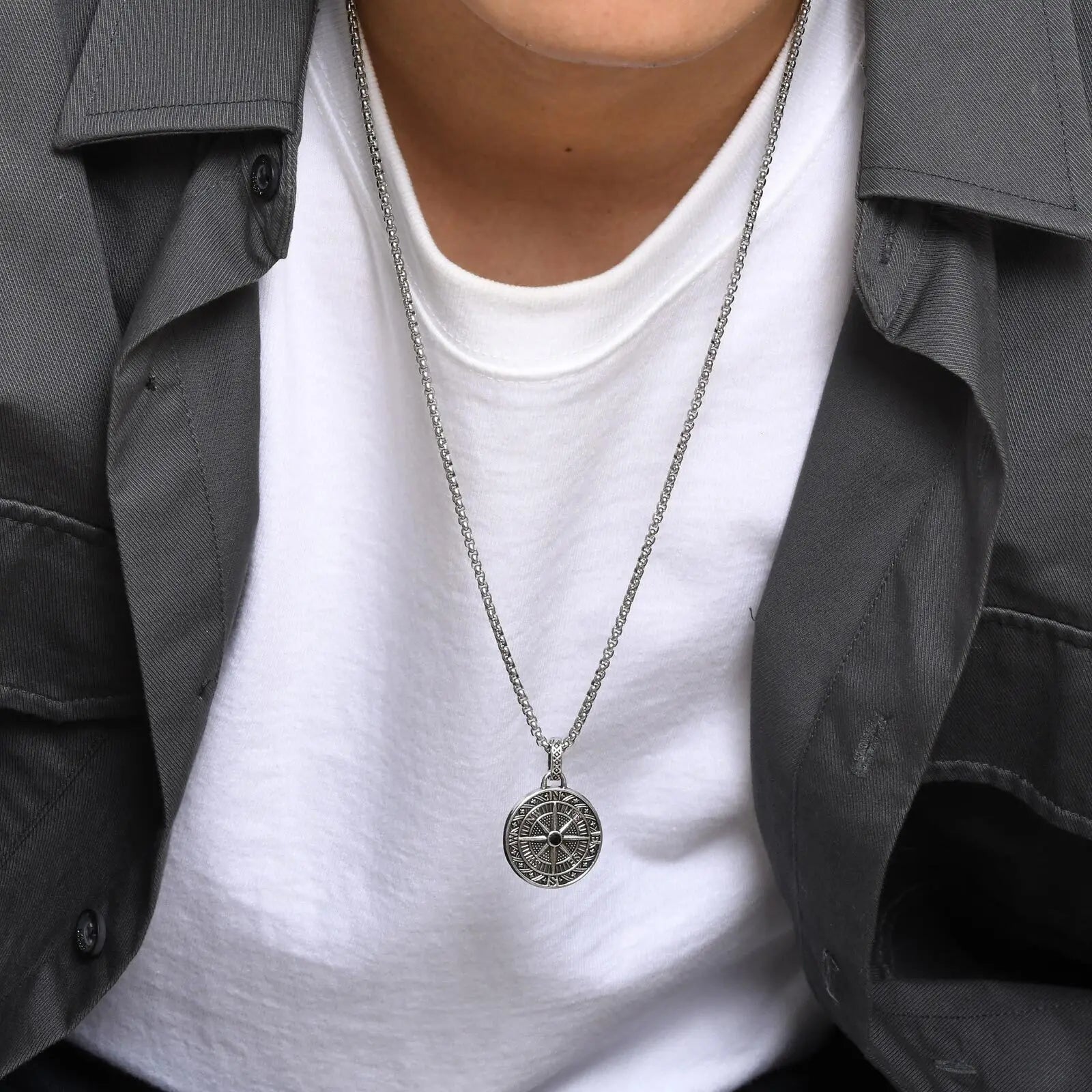 Halskjede med anheng Nautisk kompass Vindrose