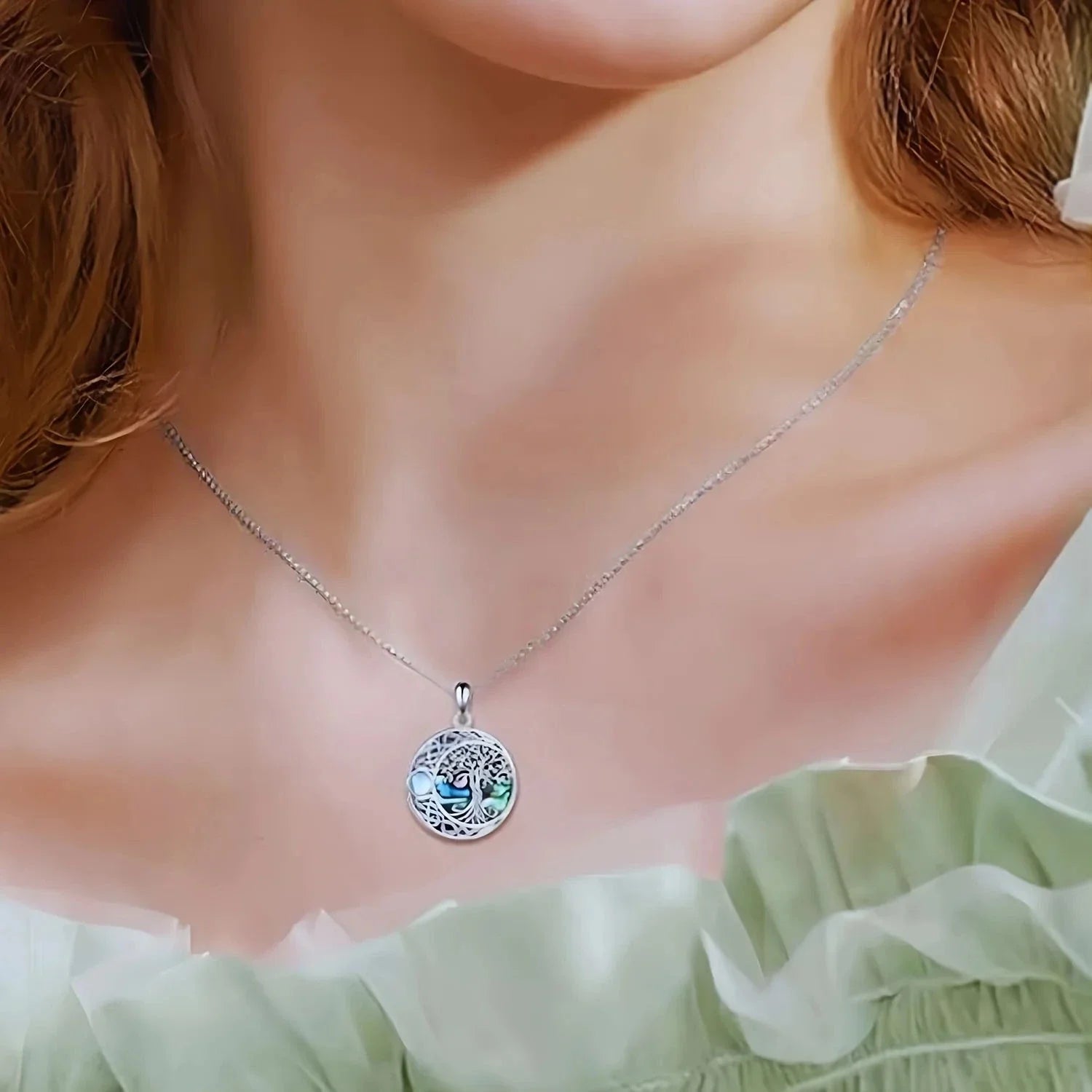 Halskjede med keltisk livets tre anheng