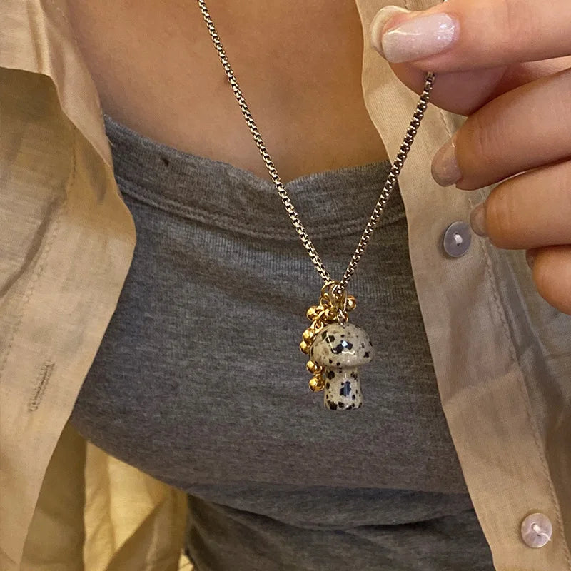 Collier avec Pendentif Champignon Automnale oeil de tigre