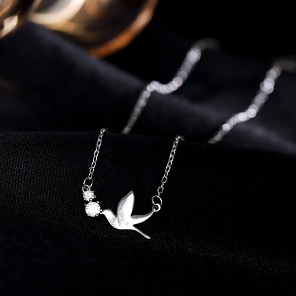 Halskæde med duevedhæng