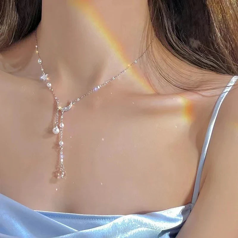 Halskæde med Halvmånevedhæng og Perler