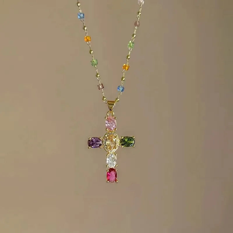 Collier avec Pendentif Croix en Zircon Femme