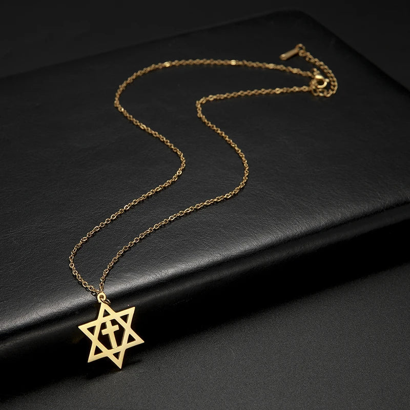 Halsband med hängsmycke i form av ett kors och Davidsstjärnan, ortodoxa judiska symboler, guld