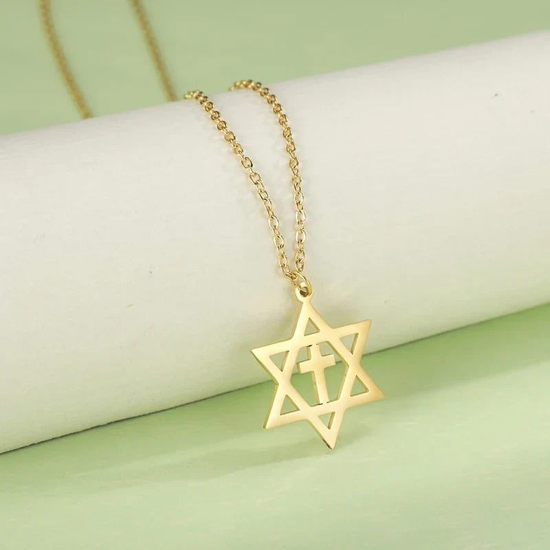 Halsband med hängsmycke i form av ett kors och Davidsstjärnan, ortodoxa judiska symboler, guld