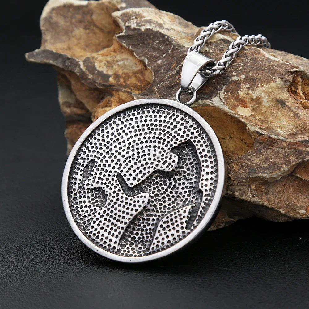 Halskæde med Anubis vedhæng