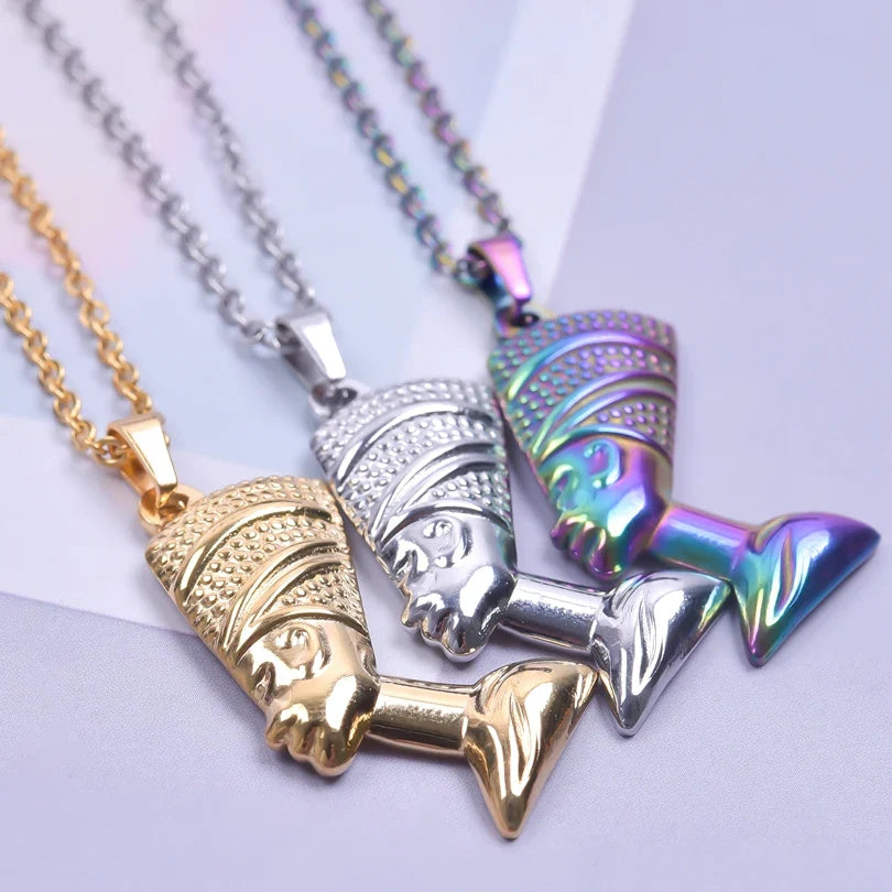 Halskæde med Nefertiti vedhæng i sølv