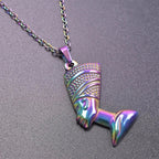 Halskjede med Nefertiti anheng i gammelt sølv