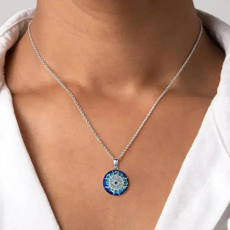 Collier avec Pendentif en Zircon de Protection Contre le Mauvais Oeil
