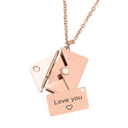 Halskæde med konvolutvedhæng