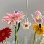 Halskæde med farverig blomstervedhæng