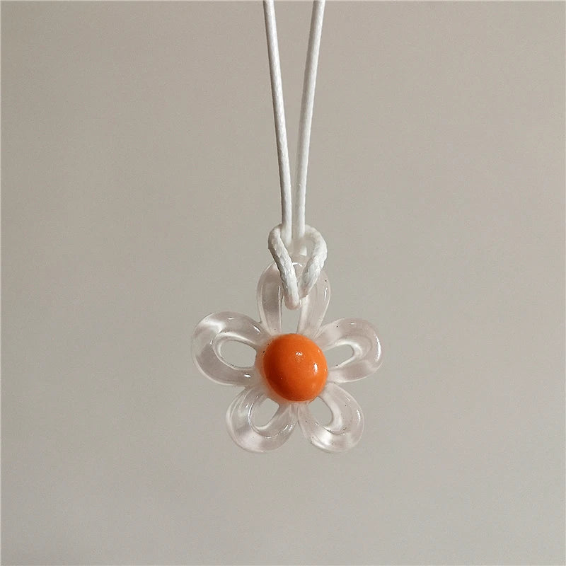 Collier avec Pendentif Fleur Colorée blanc