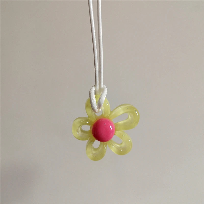 Collier avec Pendentif Fleur Colorée jaune