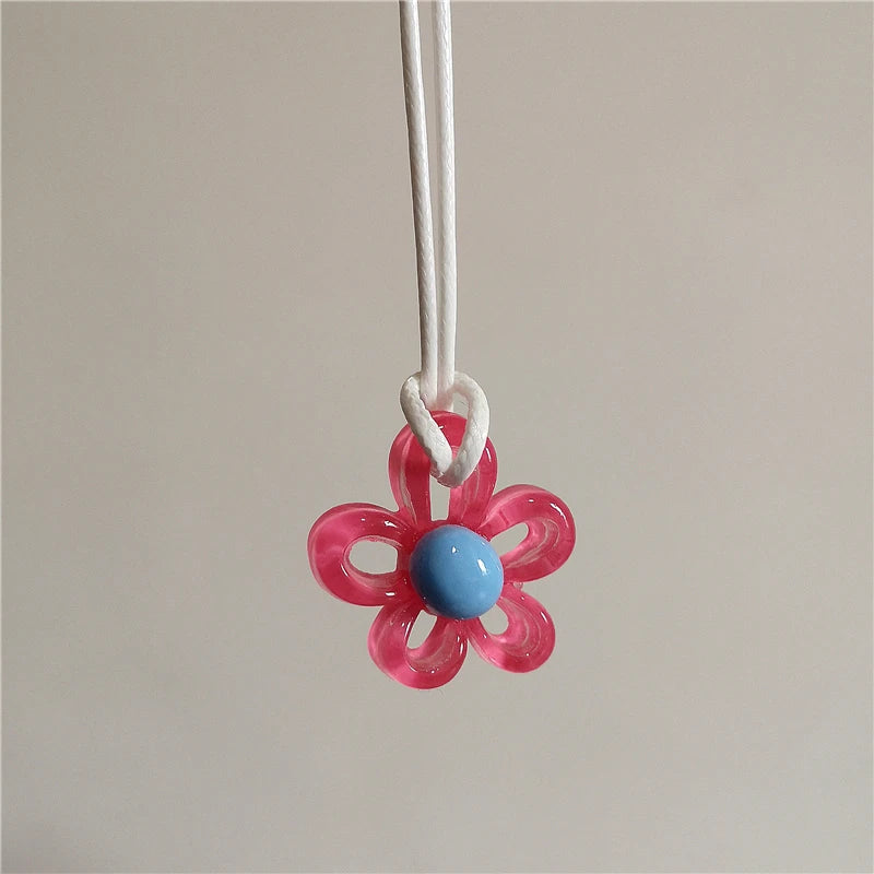 Collier avec Pendentif Fleur Colorée rouge