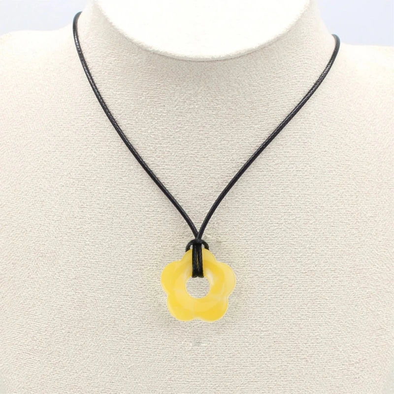 Collier avec Pendentif Fleur Style Romantique jaune 