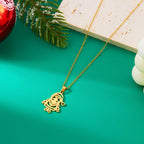 Halsband med vinterjultomte guldhänge