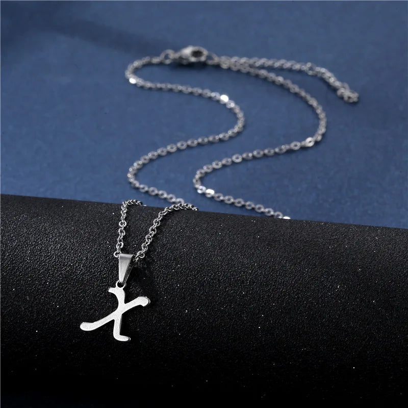 Personalizovaný náhrdelník s přívěskem s iniciálou x