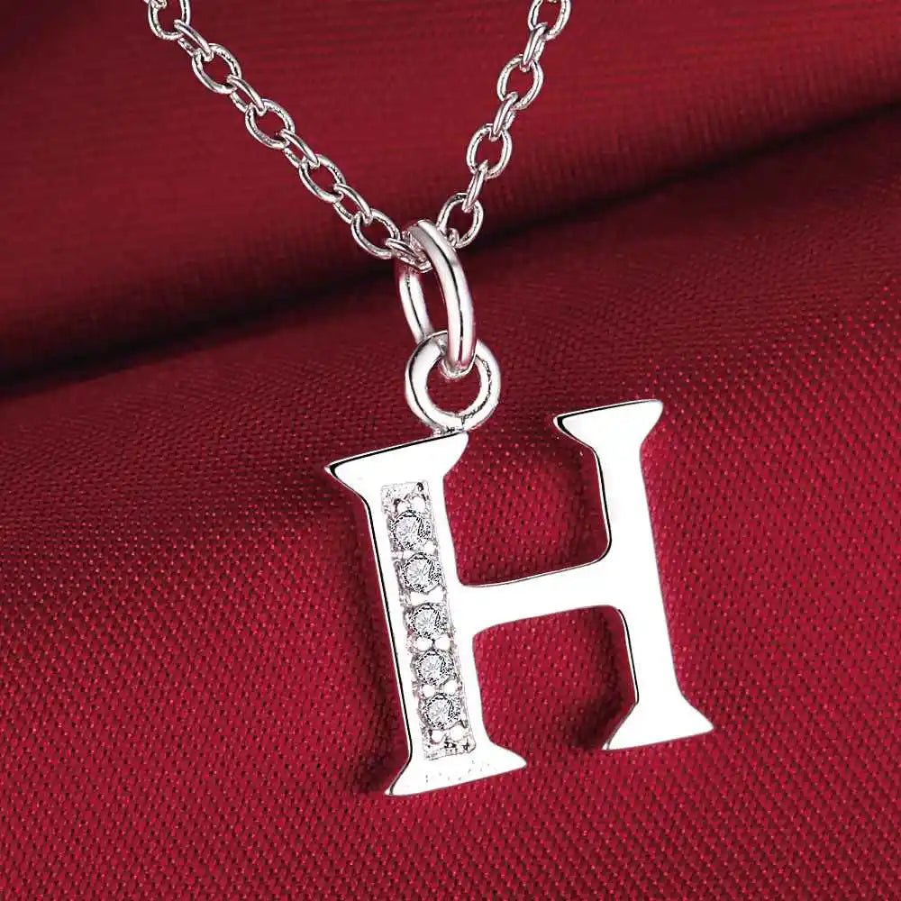 Lang halskæde med initialvedhæng h