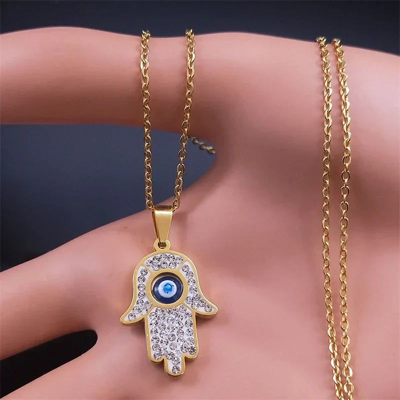 Långt halsband med skyddshänge med onda ögat och arabisk Hand of Fatima i guldfärg