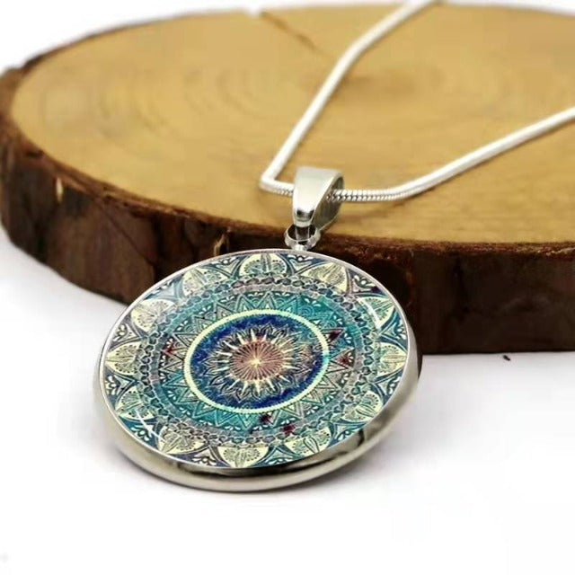 Collier avec Pendentif Mandala