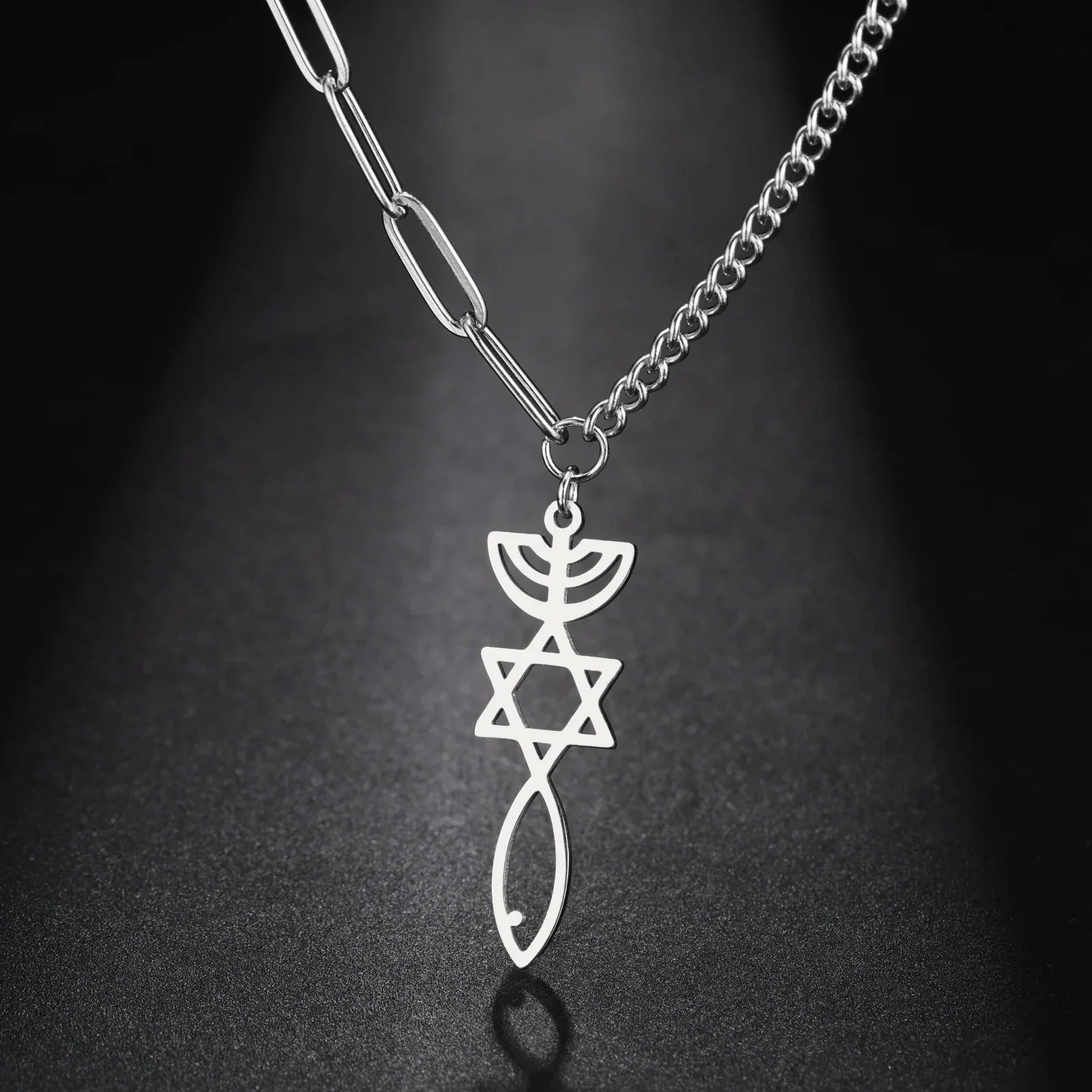 Halsband med messiansk Menorah- och Davidsstjärne-hänge i silver