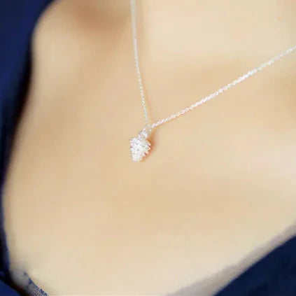 Collier avec Pendentif Pomme de Pin