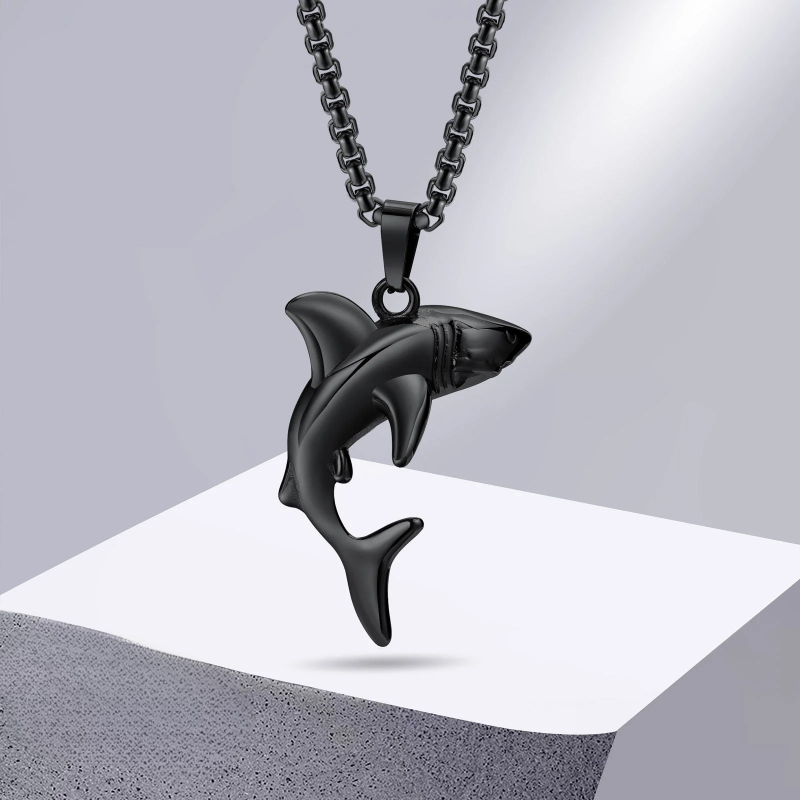Collier avec Pendentif Requin pour Homme noir