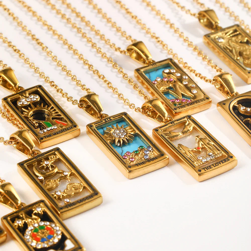 Collier avec Pendentif Tarot